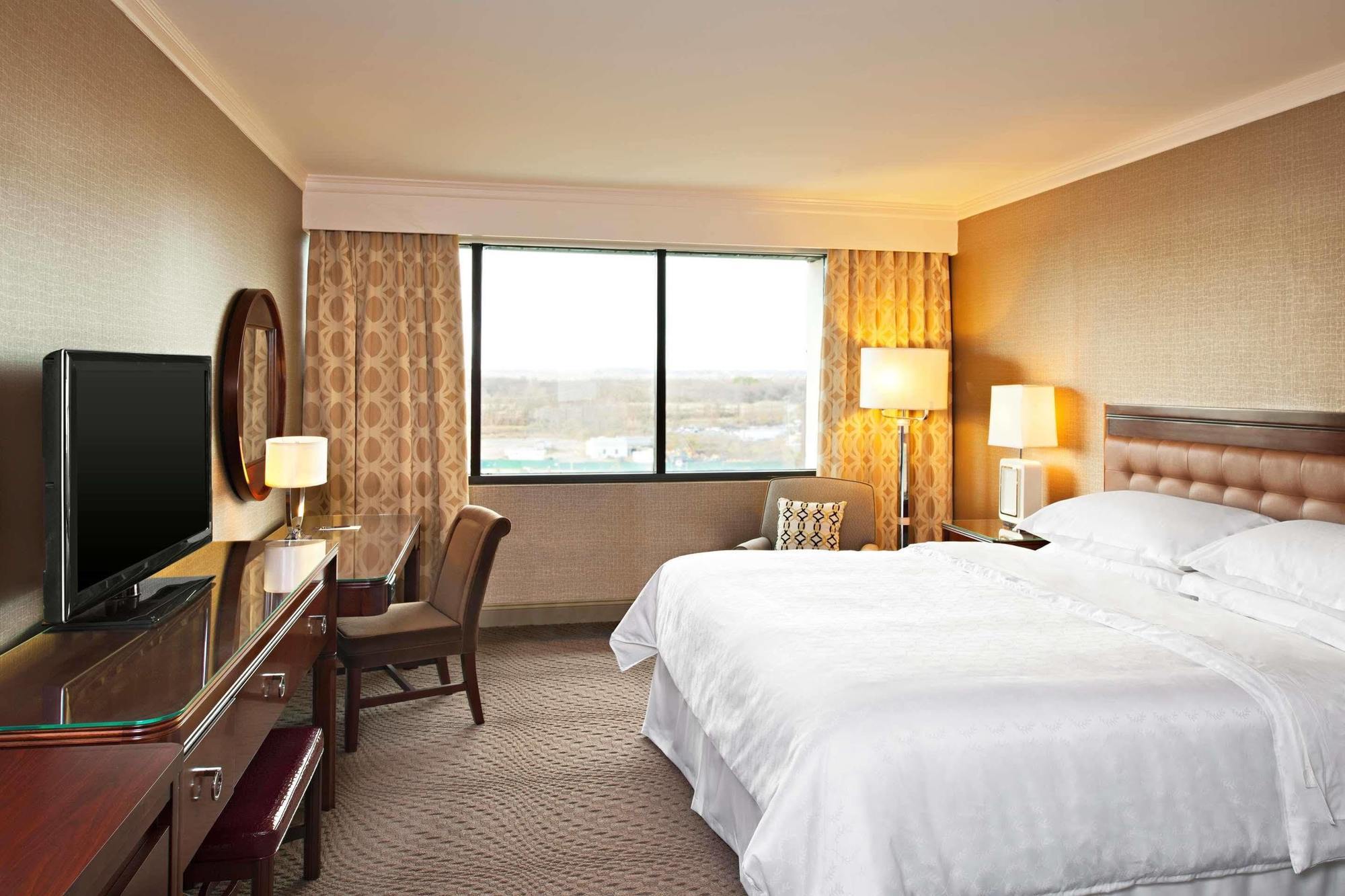 Sheraton Wilmington South New Castle Exterior photo